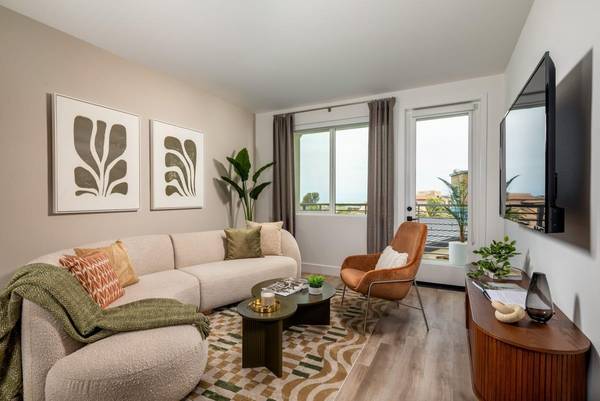 $6,178 / 3br - 1368ft2 - Walk-in closet space, EV Charging Stations, Soft-Close Cabinets (Encinitas)63865931040899121