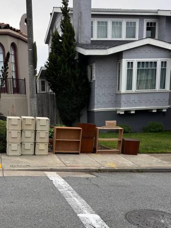 Shelves and office drawers 1