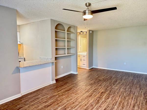 $831 ¿Buscando un estudio? ¡Tenemos lo que necesitas! (Baton Rouge)63902942420354122