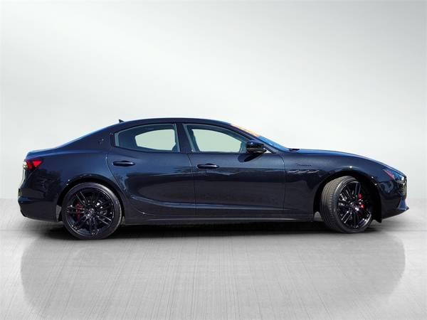 Sedán Maserati Ghibli Modena 2023, color Negro Ribelle Metálico - $585 (LLAME AL 408-458-9762 PARA PAGO PERSONALIZADO)63470901416065122
