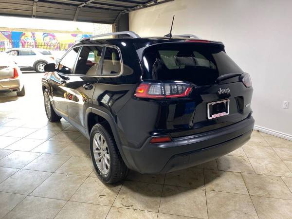 2019 Jeep Cherokee Latitude 4dr SUV EVERY ONE GET APPROVED 0 DOWN - $9,995 (+ NO DRIVER LICENCE NO PROBLEM All DONE IN HOUSE PLATE TITLE)63488105629825124