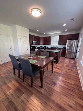 $2350.00 / 3br - 2162ft2 - Spacious 3 bed/2.5 bath single family home in Moncks Corner - availabl64016104822785121