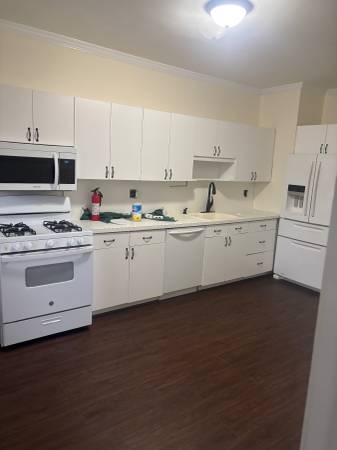 $3,400 / 3br - 1400ft2 - Apartamento de 3 dormitorios en alquiler (West Brighton)64033631633793123
