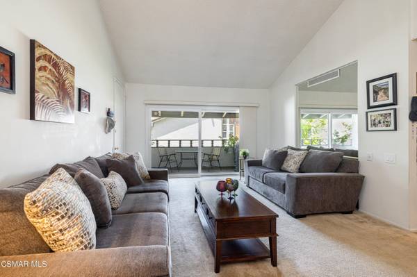 $2,550 / 1br - 910ft2 - Beautifully remodeled West Park condo in the heart of Westlake Village (Westlake Village, CA)63800279954689124
