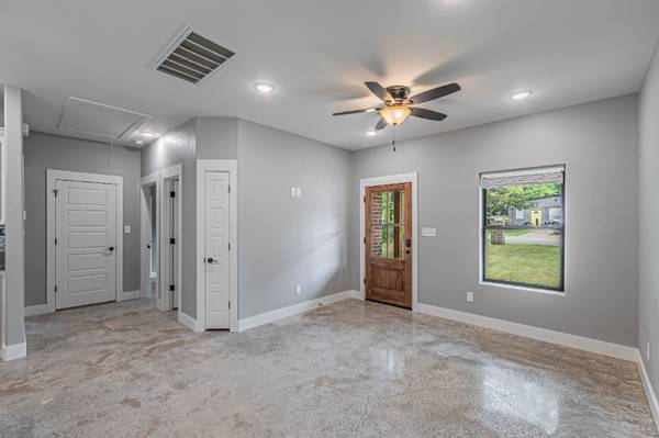 $1795.00 / 3br - 1211ft2 - 117 W Sears St63656600010883122