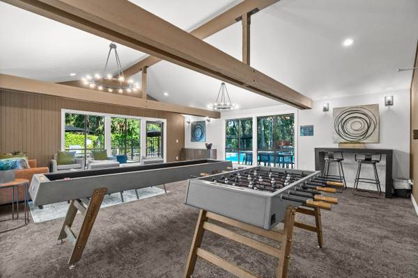 $1,945 / 2br - 1046ft2 - Cable Ready, Fitness Center, Washer/Dryer (8200 Bridgeport Way Southwest, Lakewood, WA)63910195544707124