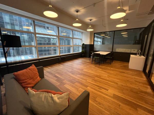 $20,844 / 902ft2 - Great Deals on NEW Coworking Office (26 Workstation available) (Midtown)63689898944131121