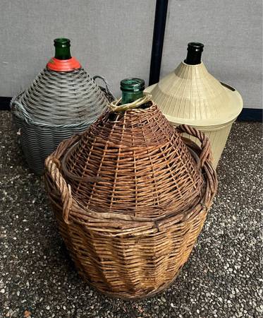 🌿 Vintage Demijohn Bottles w/ Wicker & Plastic Carriers – Rustic & De 1