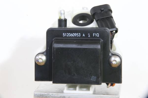 Evinrude ETec G2 0587270 587270 IGNITION COIL Includes Mount Bracket - $50 (Bloomington)63471408732417122