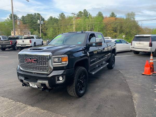 2019 GMC Sierra 3500HD Denali Crew Cab  Short Box 4WD - $43,944 (Plaistow, NH)63622658035843123