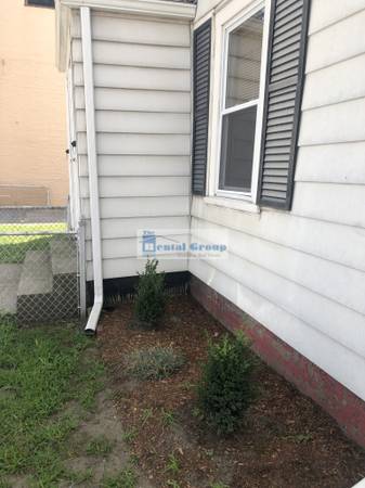 $2,250 / 2br - Excelente ubicación, 1BR y oficina recién pintado63839290382723121