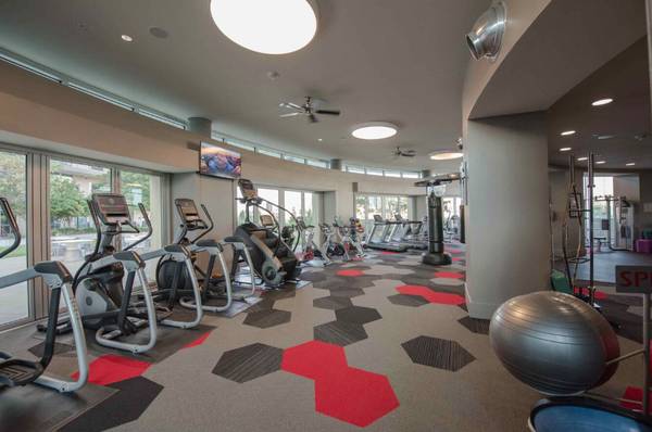 $2,149 / 1br - An Upscale High-Rise in Dallas with SIX WEEKS FREE! (Dallas/Downtown Dallas)63936221515778124