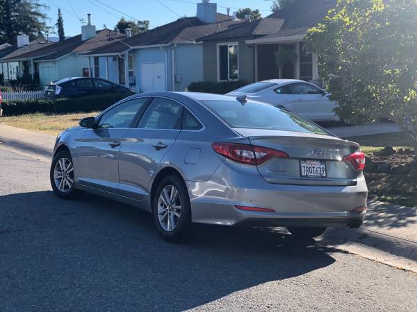 Hyundai Sonata 2016 - $7,500 (los gatos)63478348160129124