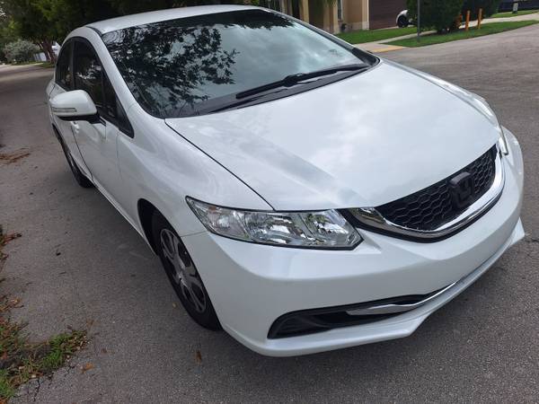 2013 HONDA CIVIC HYBRID - $5,750 (Kendall)63479597835267121