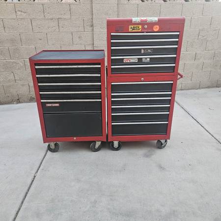 Craftsman tool boxes old school vintage. Price is firm. 1