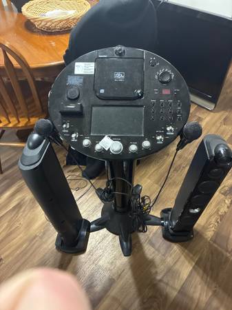 The singing machine 1