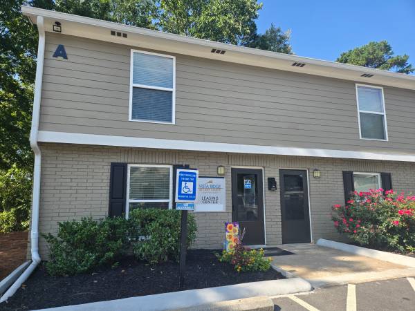 $1,499 / 2br - 1124ft2 - AMAZING MOVE IN SPECIALS FOR SEPTEMBER MONTH!! (Gainesville)63823034400515121