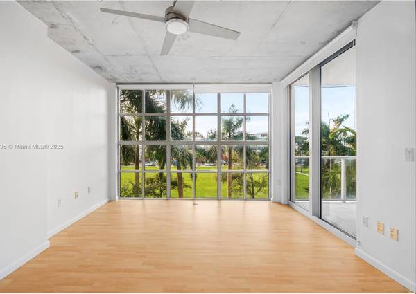 $2,500 / 492ft2 - Estudio, lavadora/secadora dentro de la unidad, 1 espacio de estacionamiento (Midtown)63825138539011122