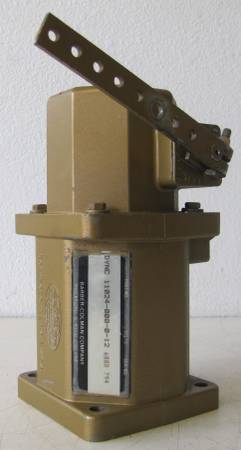 Barber Colman Dyna Actuator DYNC 11024-000-0-12 Governor Control with 1