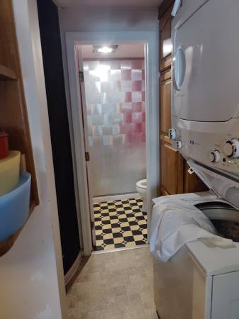 $1,600 / 1br - private room 5min walk to Back Bay T (South end)63824666569601124