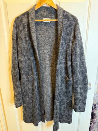 LAINEY OPEN-FRONT CARDIGAN SWEATER 100% CASHMERE HAND KNT 0/SZ - $100 (Westwood Los Angeles CA)63471427661313120