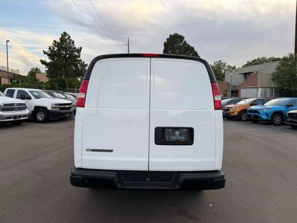 2022 Chevrolet Express 2500 Cargo Chevy Regular Van 3D Van - $18,900 (King Auto)63612118285571124