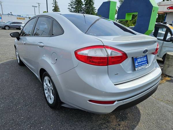 **Super Sale** 2014 Ford Fiesta SE **Financiamos** - $5,499 (#1 Selección de Vehículos Usados baysideautosales.)63623367741827122