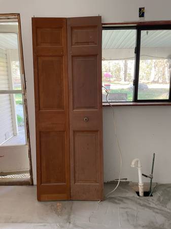 Bifold door ( free) 1