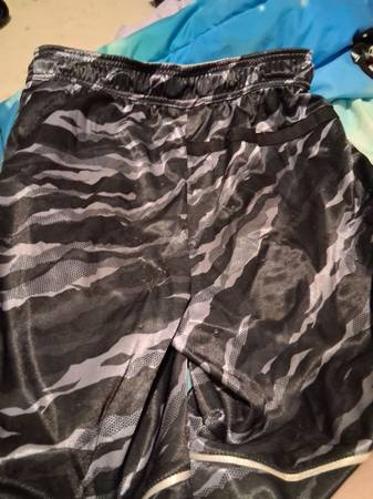 Small mens pants 1