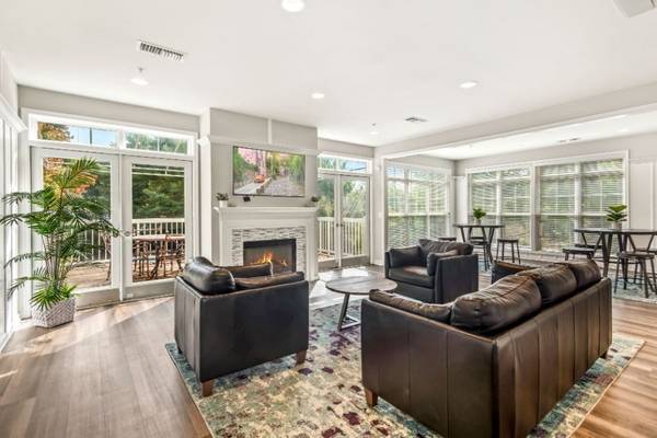 $1,705 / 1br - Pool, In Owings Mills, 1 bedroom (201 Owings Gate Court, Owings Mills, MD)63694572511491120