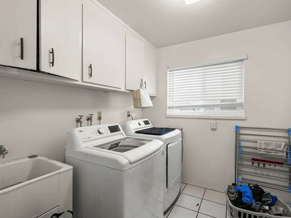 $1,000 / 1br - ""This stylish studio 1BR /1BA apartment"" (Palo Alto, CA)64030486670465121