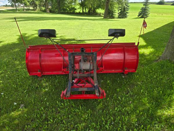8 ft Western snow plow 1