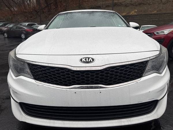2017 KIA OPTIMA LX      FINANCING FOR EVERYONE !!! - $9,85063625245535491121