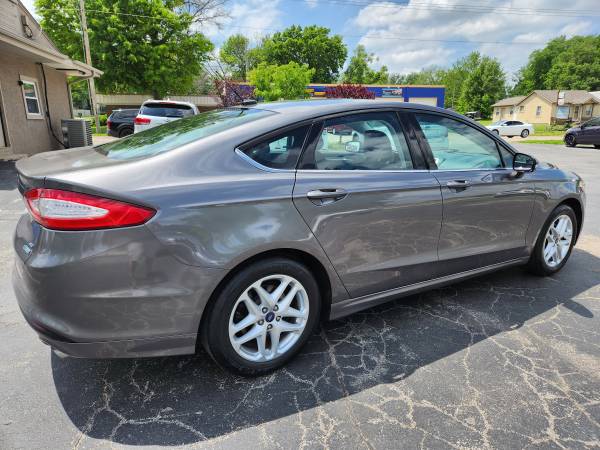 2013 Ford Fusion SE !!! Price drop !!!! - $7,950 (102 e. Nichols Spring Hill ks)63621941711363123