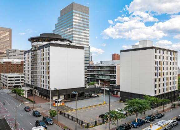 $1,240 / 400ft2 - Air Conditioner, Clubroom, Resort Style Indoor (301 W Lombard St , Baltimore, MD)63695001734273120