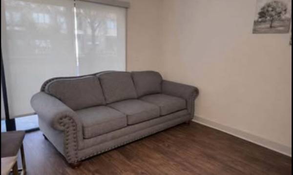✨🛋️ GRAY 3-SEATER COUCH – VERY COMFY🔥 1
