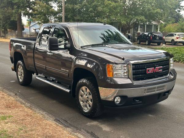 2011 GMC Sierra 2500HD SLT - Photo 7
