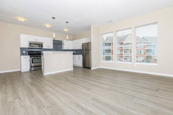 $1,546 / 1br - 484ft2 - 1/hab 1/ba, Acceso para Discapacitados, Parques Públicos Cercanos (19766 Pikes Peak Avenue, Parker, CO)63962796158978124