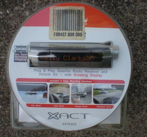 Sirius Satellite Radio-XACT AXTR3CK-NEW-Visor/Dash/Bracket/Windshield 1