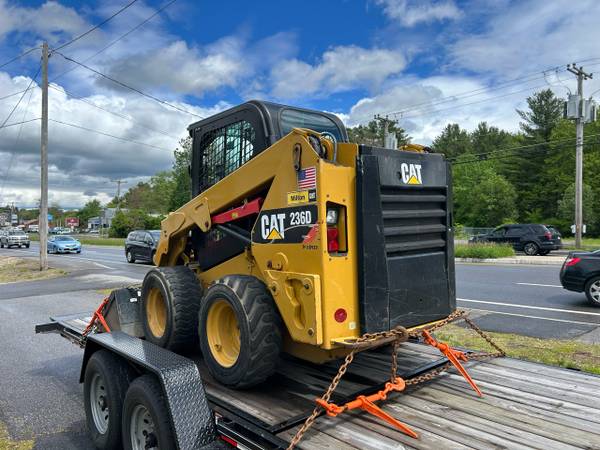 2023 Caterpillar 236D 2 velocidades 4x4 - $37,944 (Plaistow, NH)63622483825795124