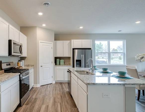 $2,765 / 3br - 1687ft2 - Charming, Sophisticated Townhome With Attached 2-Car Garage (Maple Grove)63868814563713124