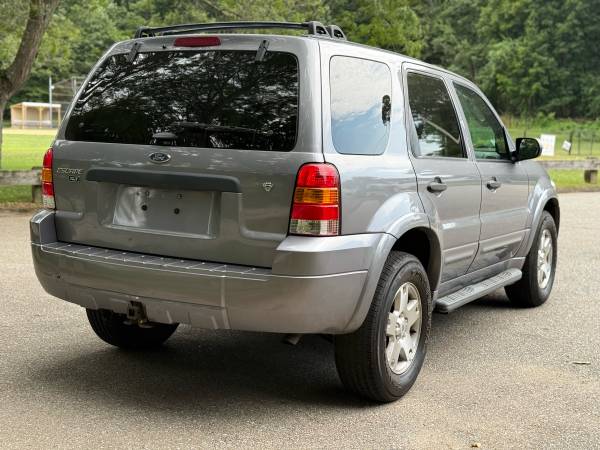 2007 Ford Escape XLT (95K Millas) - $2,750 (Peabody)63618143333377124