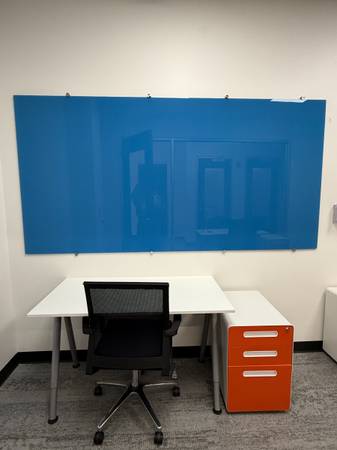 $329 Richmond Dedicated Desks – Your Own Spot This Fall (Shockoe Slip)64027112172545122