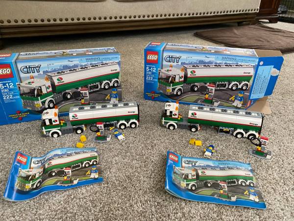 Lego City- tank trucks 1