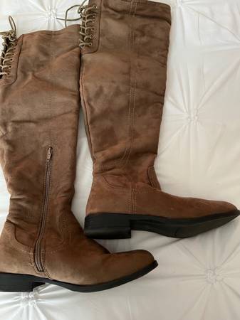 Ladies Knee length  boots 1