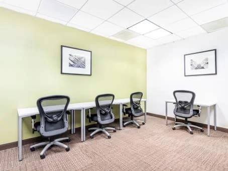 Internal Office Space at RXR Plaza 1