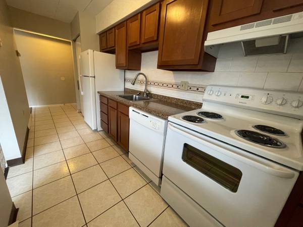 $1,055 / 1br - Buy SMART, Buy from US!! (Castle Shannon)64013367451265122