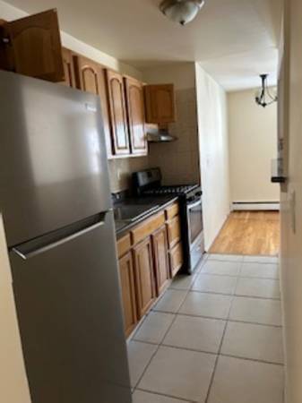 $2,350 / 2hab - 975ft2 - 2Hab con garaje a 5 cuadras de Linden NJTransit Train (Linden NJ)63676345677953122