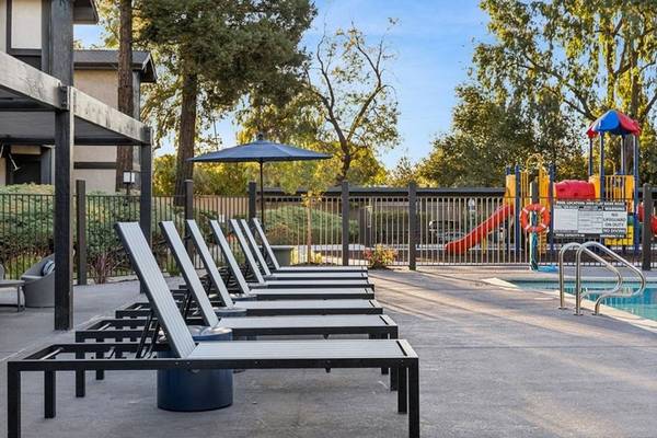 $2,010 / 1br - 713ft2 - Lease now, get a free month's rent! (fairfield / vacaville)64000756608259120