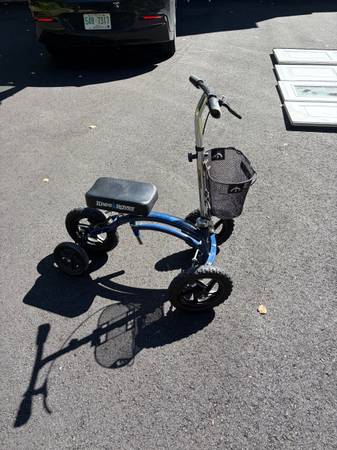 Rover Knee Scooter 1